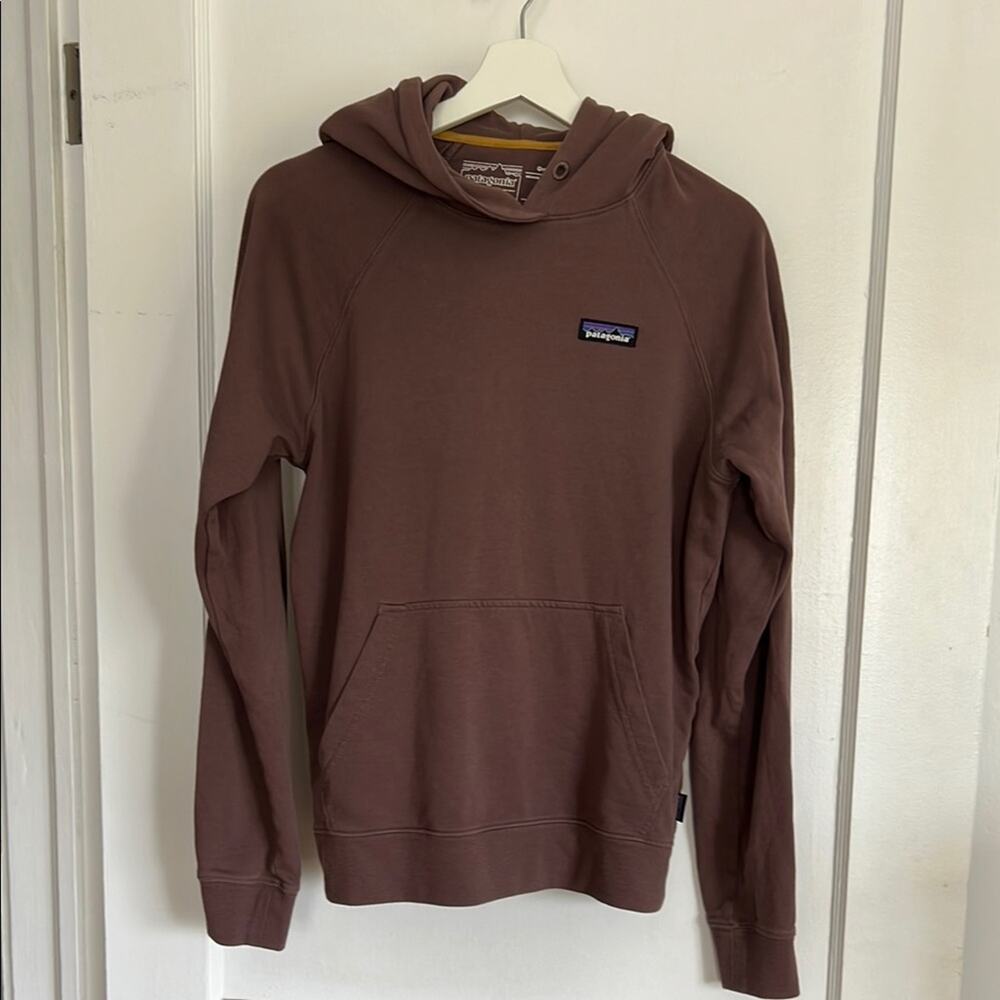 Patagonia W's P-6 Label Organic Hoody Brown Hoodie